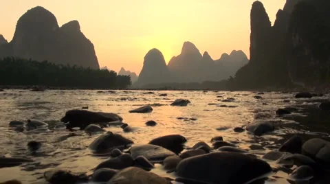 Captivating sunset on Li river, karst scenery in China Stock Footage 5295250
