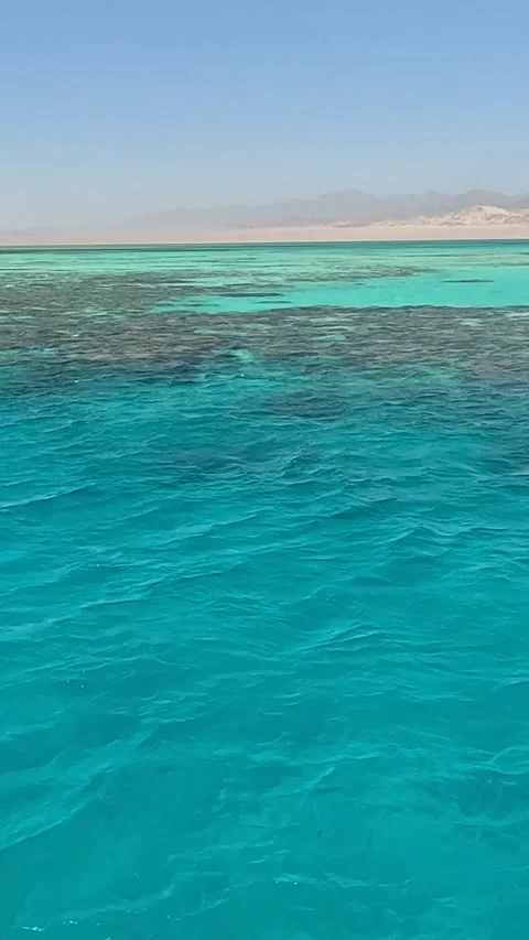 Captivating Views of Turquoise Waters: Exploring the Tranquil Beauty of Vibrant Stock Footage 331279194