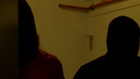 Captured and hood off Vidéo 129474430