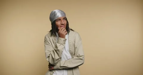 Captured moments of reflection and creativity in a cozy studio setting, hig.. Видео 329111840