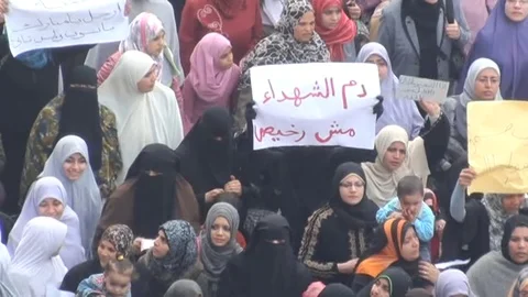 Capturing historical protests in Cairo during Egypt’s uprising Stock Footage 114816795