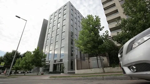 Car arrives at building Stock Footage 77050546
