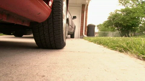 Car Backing up from Tire View 库存影片 415832