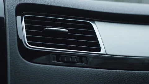 Car climate control turning off dashboard air vent with fan spinning down and Видео 323413257