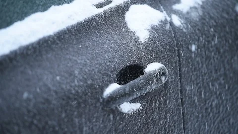 Car covered in ice during freezing rain phenomenon Stockbeeldmateriaal 87322822