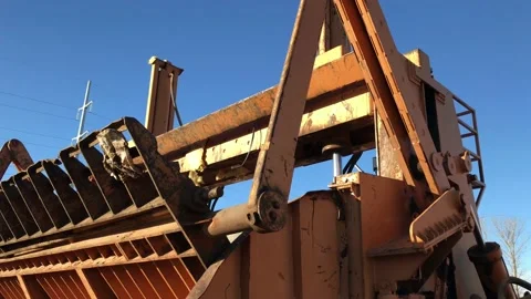 Car Crushing Machine Opens Up - Showing Power Stockbeeldmateriaal 101200856