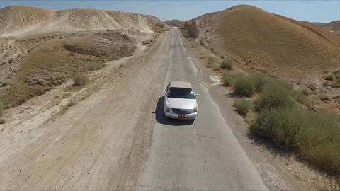 Car in the Desert Vídeo Stock 88676538