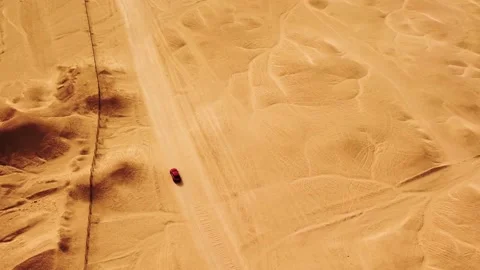Car in the desert 스톡 동영상 210542507