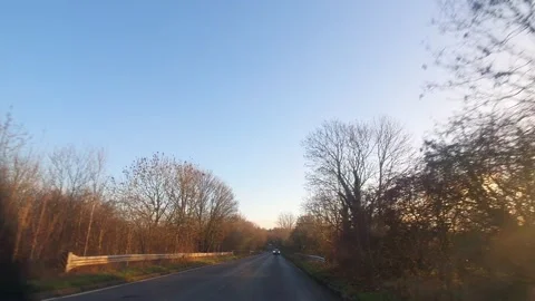 Car Drive Through British Rural Countryside Farms and Landscape Vidéo 324834008