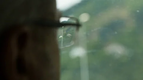 Car Driver. Focused view of what he is seeing through his glasses 库存影片 90768442