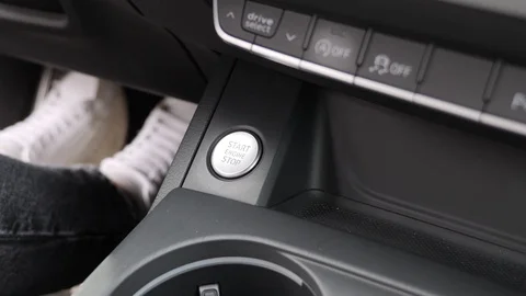 Car driver starting the engine Stock Footage 127756032