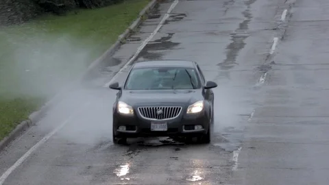 Car Driving Through Puddle Stock-Footage 95503959