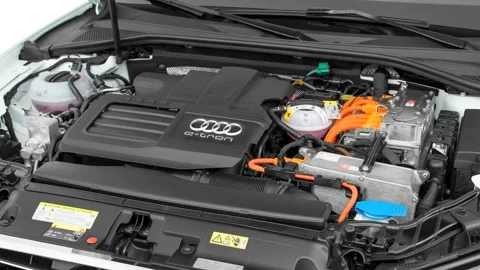 Car engine Glacier White 2017 Audi A3 Sportback e-tron Premium 1.4 TFSI PHEV Stock Footage 159925020