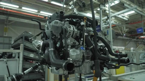 Car engine on the production line Vídeos de archivo 221125190