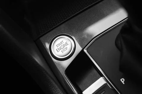 Car engine start stop button Foto stock