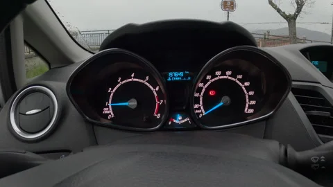 Car Engine Start Up - Tachometer Needle Rising 스톡 동영상 331029610