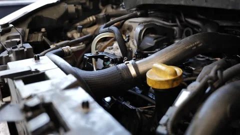 Car Engine Switched On in a Workshop in a Sunny Day 動画素材 278404289