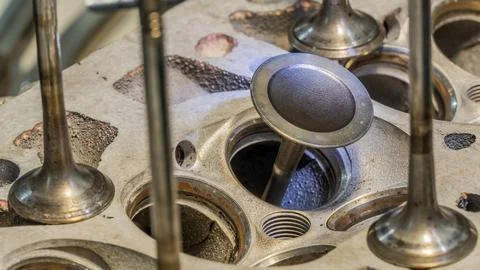 Car engine valves close up.Part of car's motor.Machinery detail of modern g.. Foto stock