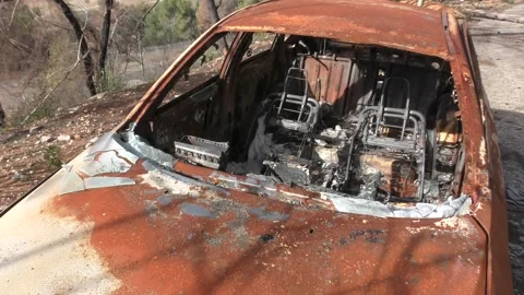 Car exploded and burned when Lebanon Hezbollah fired anti-tank missiles Видео 295850343