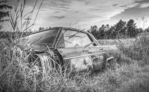 Car in feild Stockfoto's