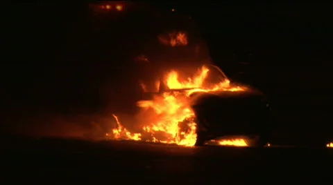 Car on fire 4 Stock-Footage 756056
