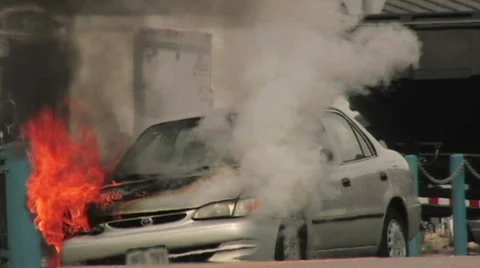 Car Fire Video stock 27666024