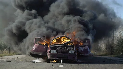 Car on fire, Front wiev Stock Footage 91026129