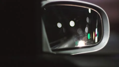 Car front mirror in the evening 動画素材 130737865