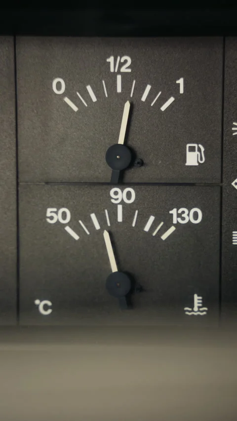 Car fuel needle going up Stock Footage 336554836