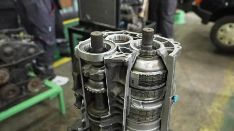 Car gearbox in section. Demonstration model 库存影片 335266515