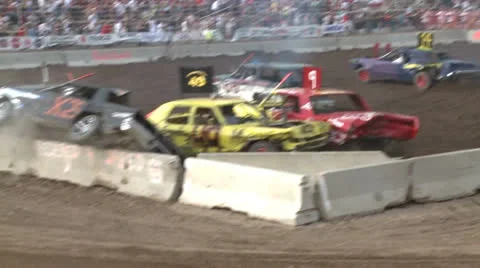 Car Going Over Barrier 库存影片 26001335