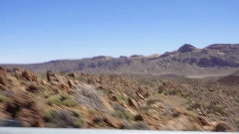 Car Going Upwarrds Video stock 72044023