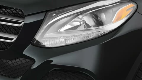 Car headlight Bright White Clear Coat 2018 Mercedes-Benz GLE-Class GLE 350 Stock Footage 159964833