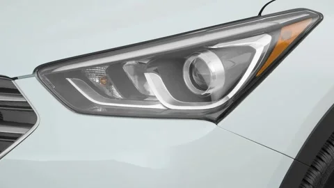 Car headlight close up Metallic Peacock 2018 Hyundai Santa Fe Sport SE Vídeos de archivo 159952902