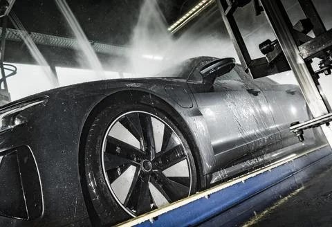 Car Inside Powerful Touchless Pressure Washing Car Wash Foto stock