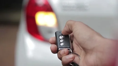 Car locking with remote 스톡 동영상 141610028