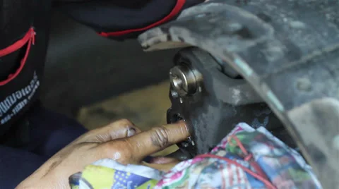 Car Maintenance Stockbeeldmateriaal 38779853