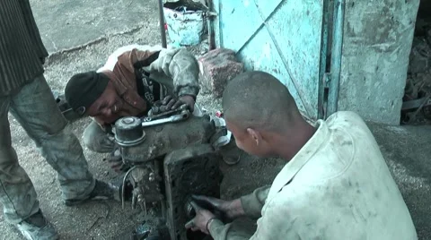 Car mechanics 動画素材 7734316