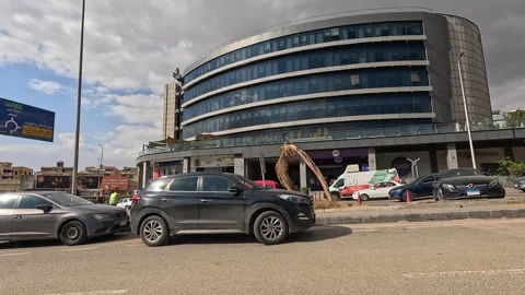 Car Moving Through Urban District Streets New Cairo Showing Buildings Traffic 库存影片 330035296