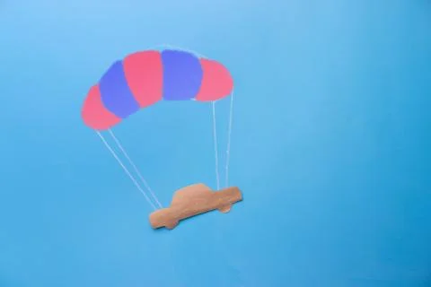 Car on parachute Foto stock