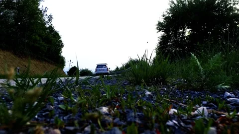 The car passes on a mountain road Vídeo Stock 138015979