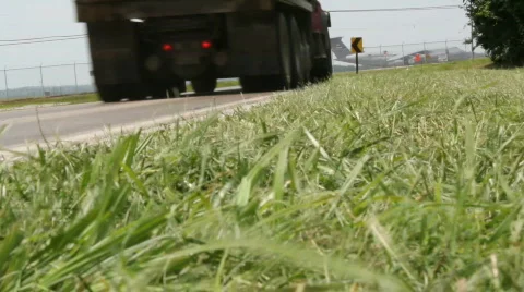 Car with plane in the background 動画素材 756759