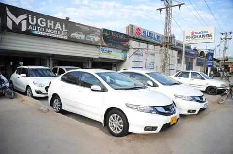 Car prices in Pakistan expected to decrease after latest IMF Relief, Hyderabad - 库存照片