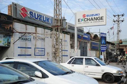 Car prices in Pakistan expected to decrease after latest IMF Relief, Hyderabad - Stock Photos