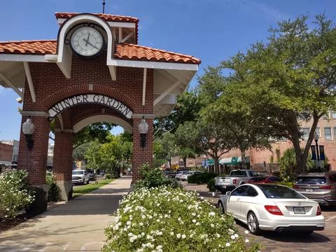 Car pulls up into downtown Winter Garden Stock Photos