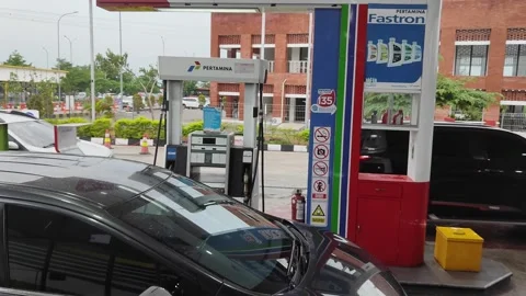 Car queue at petrol stations Stock Footage 297902616