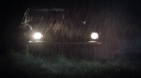 Car in rainy night Video stock 8969199