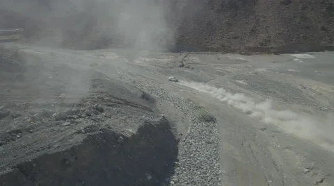 Car rally through mountains 動画素材 65187982