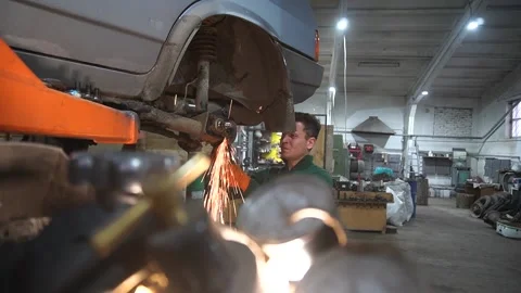 Car repair, installation of rear disc brakes instead of drums locksmith Видео 225699366