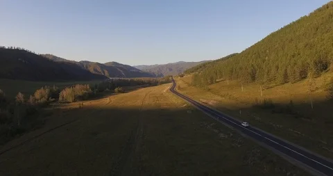 Car rides through the valley Video stock 108893943